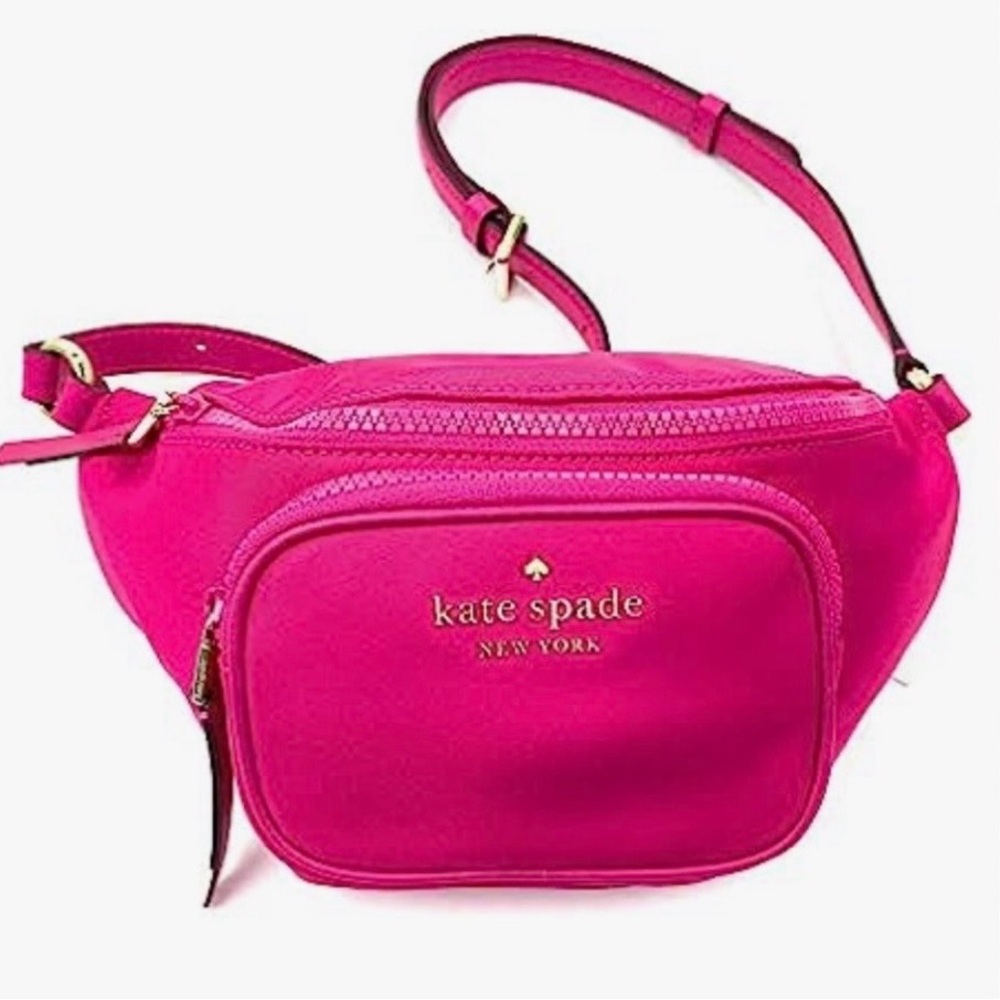 🩷♣️ NWT Kate Spade Hot Pink Crossbody Eye Catching Bag! Fun pop of color!